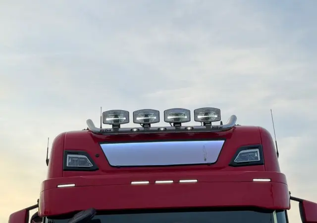 SCANIA 580s Scania z Niemiec ASO kontrakt serwisowy idealny stan v8 4x2 