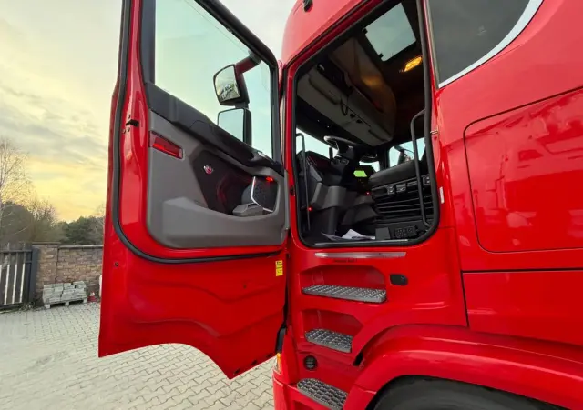 SCANIA 580s Scania z Niemiec ASO kontrakt serwisowy idealny stan v8 4x2 