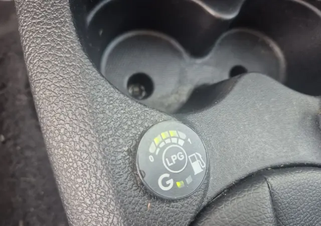 DACIA Sandero 1.0 TCe Laureate S&S