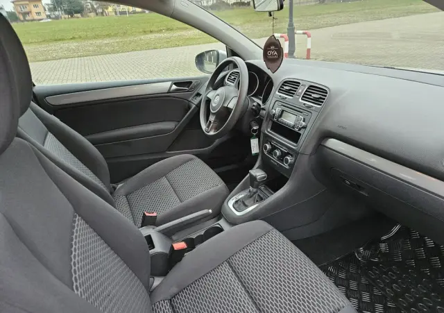 VOLKSWAGEN Golf 1.6 DSG Comfortline