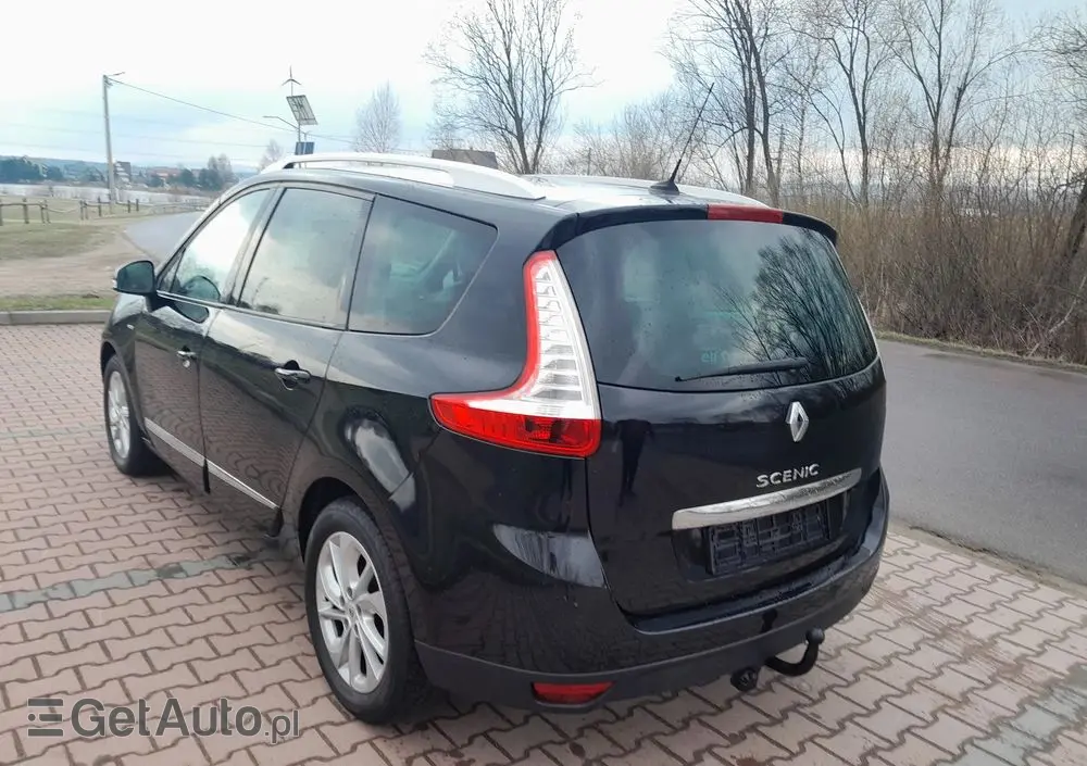 RENAULT Grand Scenic DCi 110 EDC Bose Edition
