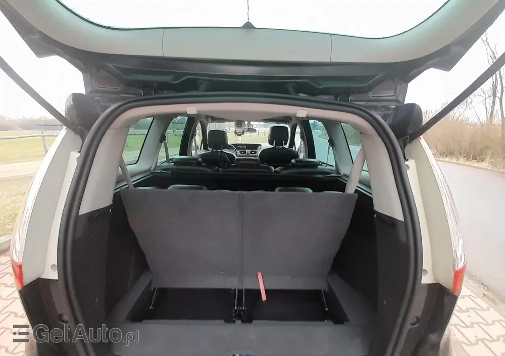 RENAULT Grand Scenic DCi 110 EDC Bose Edition