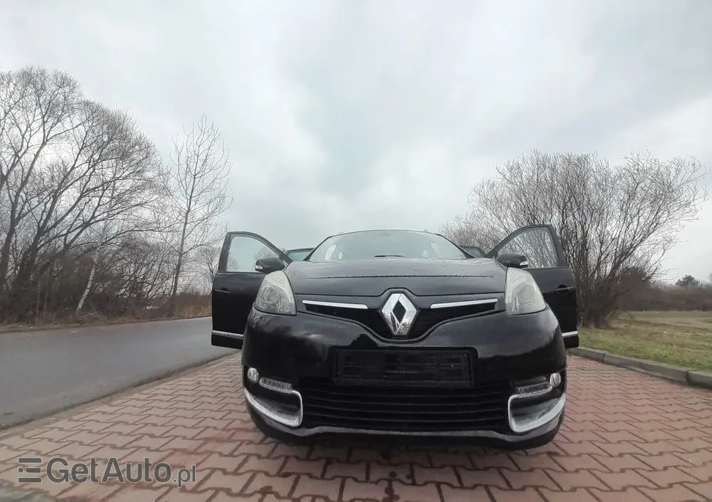RENAULT Grand Scenic DCi 110 EDC Bose Edition