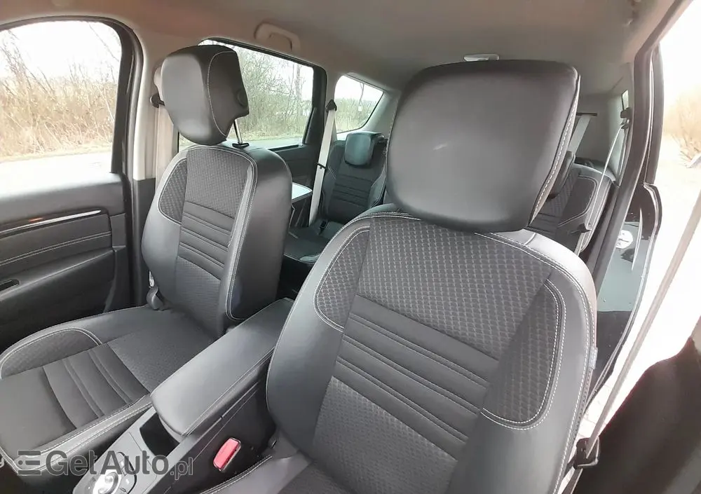RENAULT Grand Scenic DCi 110 EDC Bose Edition