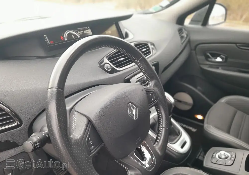 RENAULT Grand Scenic DCi 110 EDC Bose Edition