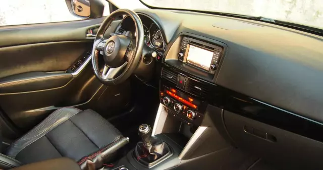 MAZDA CX-5 SKYACTIV-D 175 AWD Sports-Line