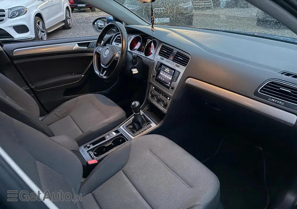 VOLKSWAGEN Golf 1.6 BlueTDI Comfortline