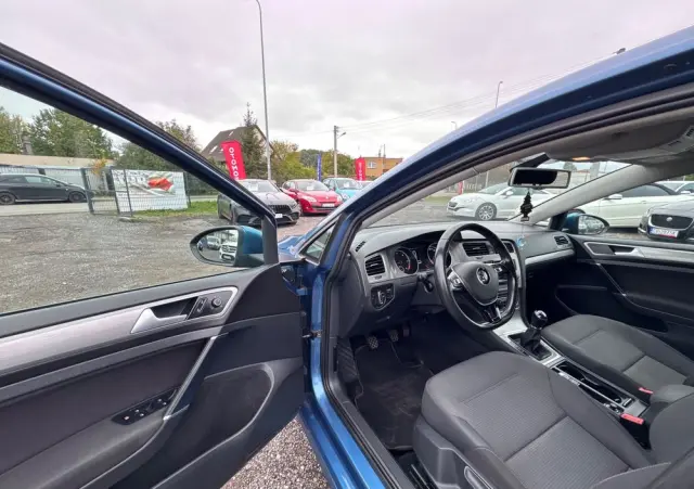 VOLKSWAGEN Golf 1.6 BlueTDI Comfortline