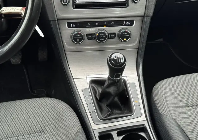 VOLKSWAGEN Golf 1.6 BlueTDI Comfortline