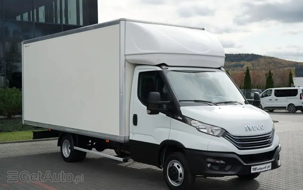IVECO DAILY 35-180 / KONTENER / AUTOMAT HI-MATIC  / BLIŹNIAK / 2022 / SPROWADZONY 