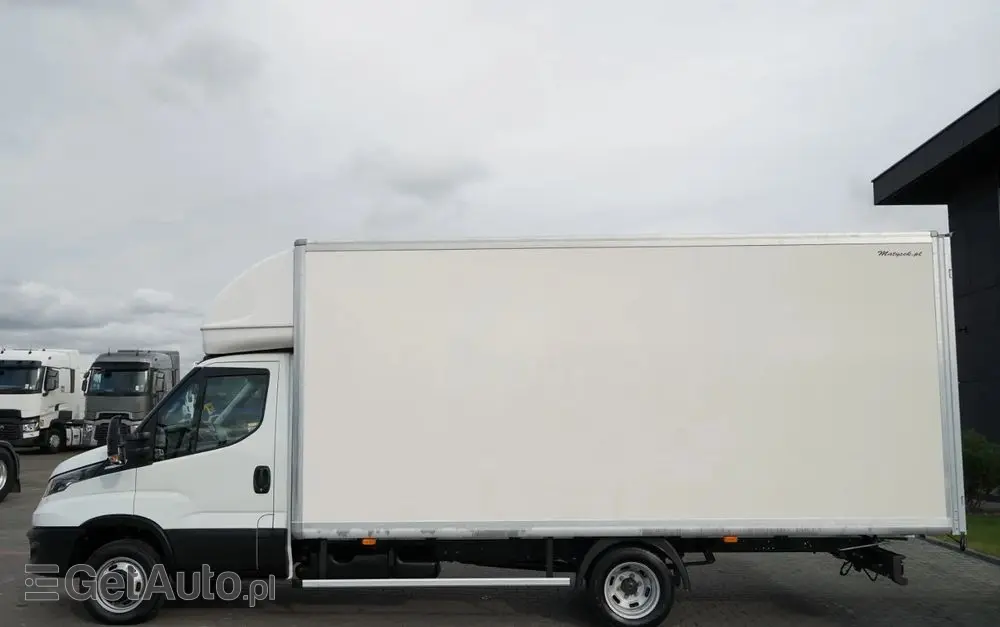 IVECO DAILY 35-180 / KONTENER / AUTOMAT HI-MATIC  / BLIŹNIAK / 2022 / SPROWADZONY 
