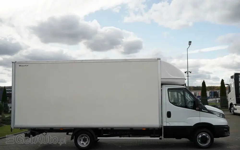 IVECO DAILY 35-180 / KONTENER / AUTOMAT HI-MATIC  / BLIŹNIAK / 2022 / SPROWADZONY 