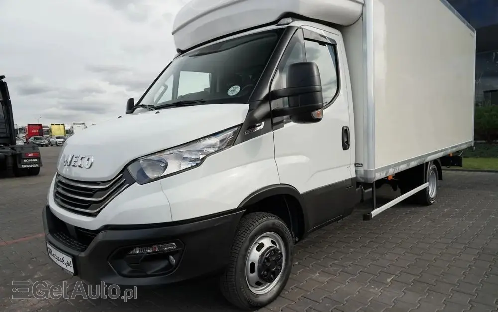 IVECO DAILY 35-180 / KONTENER / AUTOMAT HI-MATIC  / BLIŹNIAK / 2022 / SPROWADZONY 