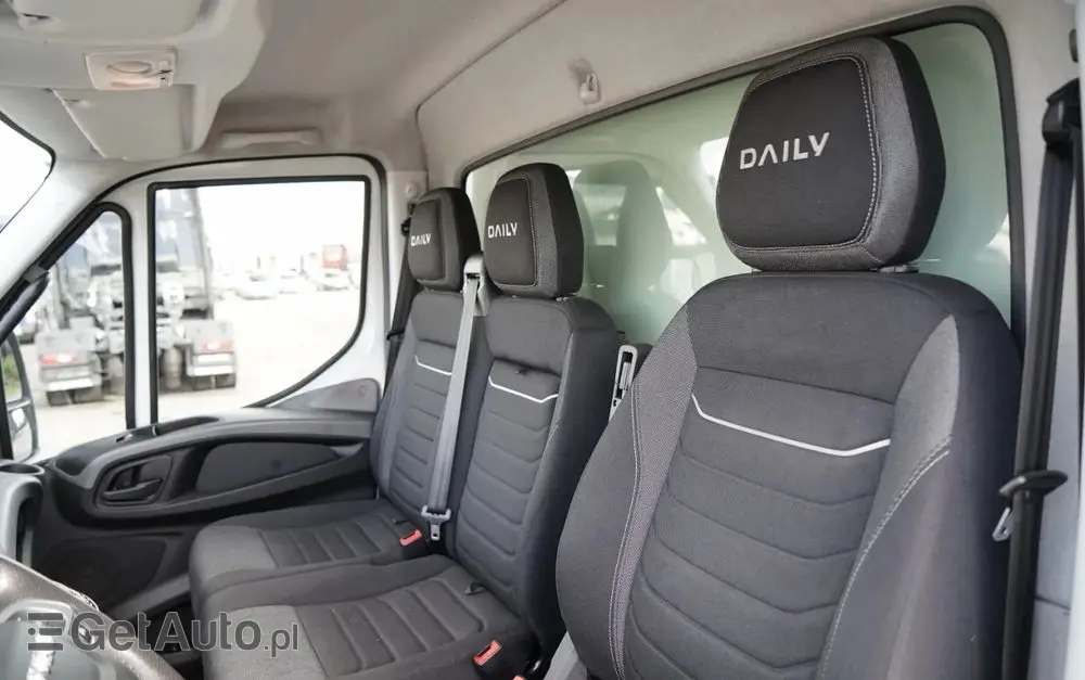 IVECO DAILY 35-180 / KONTENER / AUTOMAT HI-MATIC  / BLIŹNIAK / 2022 / SPROWADZONY 