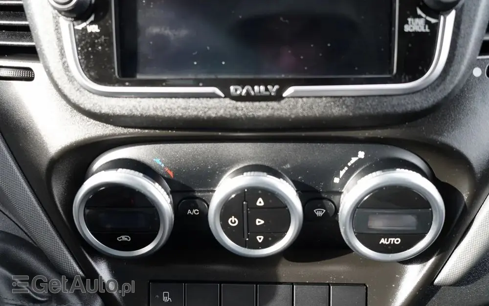 IVECO DAILY 35-180 / KONTENER / AUTOMAT HI-MATIC  / BLIŹNIAK / 2022 / SPROWADZONY 