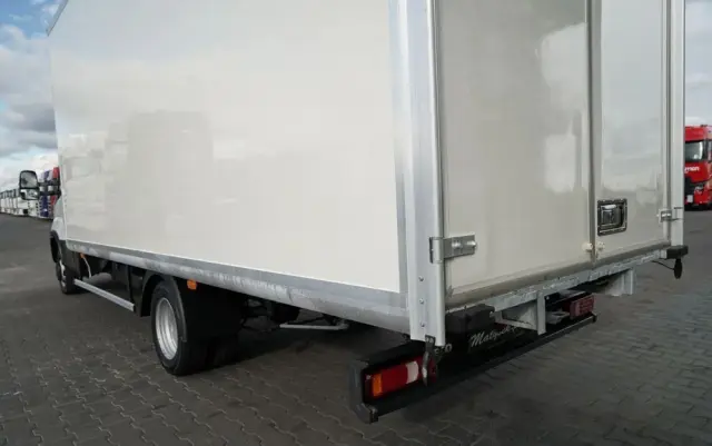 IVECO DAILY 35-180 / KONTENER / AUTOMAT HI-MATIC  / BLIŹNIAK / 2022 / SPROWADZONY 