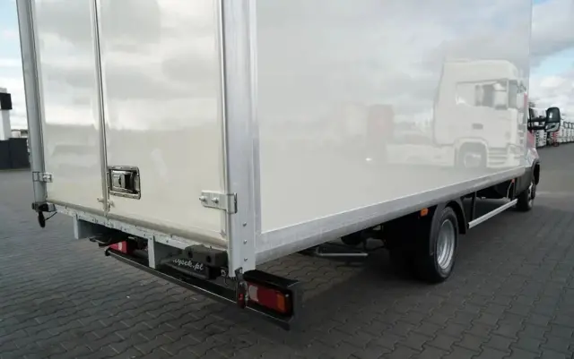 IVECO DAILY 35-180 / KONTENER / AUTOMAT HI-MATIC  / BLIŹNIAK / 2022 / SPROWADZONY 