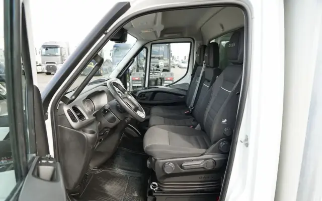 IVECO DAILY 35-180 / KONTENER / AUTOMAT HI-MATIC  / BLIŹNIAK / 2022 / SPROWADZONY 