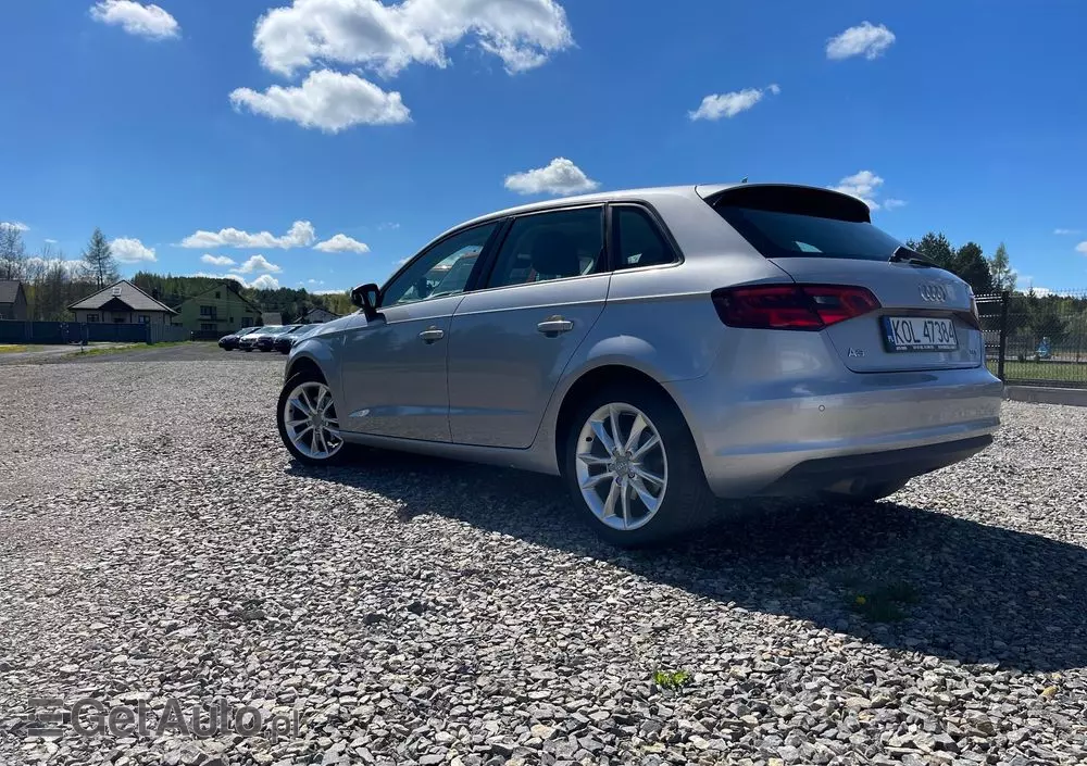 AUDI A3 1.6 TDI clean diesel Attraction S tronic