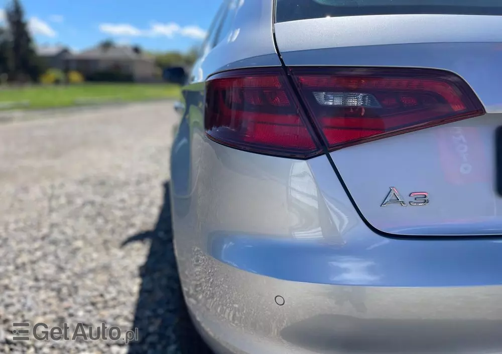 AUDI A3 1.6 TDI clean diesel Attraction S tronic