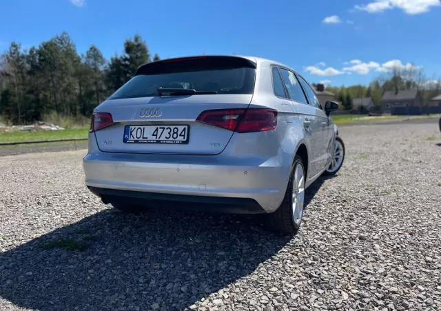 AUDI A3 1.6 TDI clean diesel Attraction S tronic