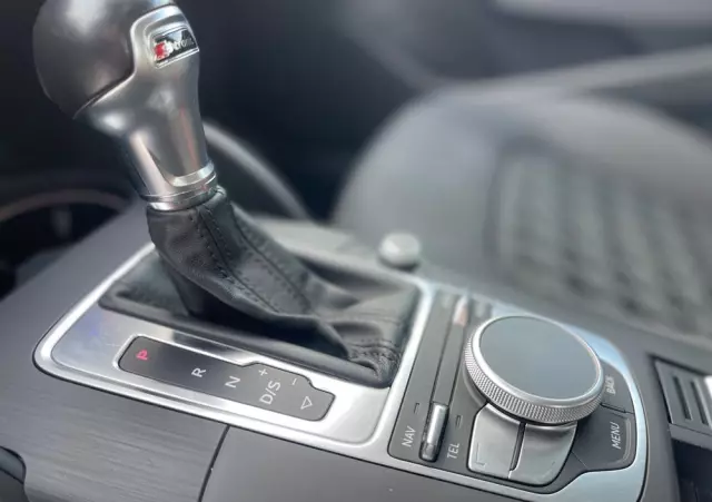 AUDI A3 1.6 TDI clean diesel Attraction S tronic