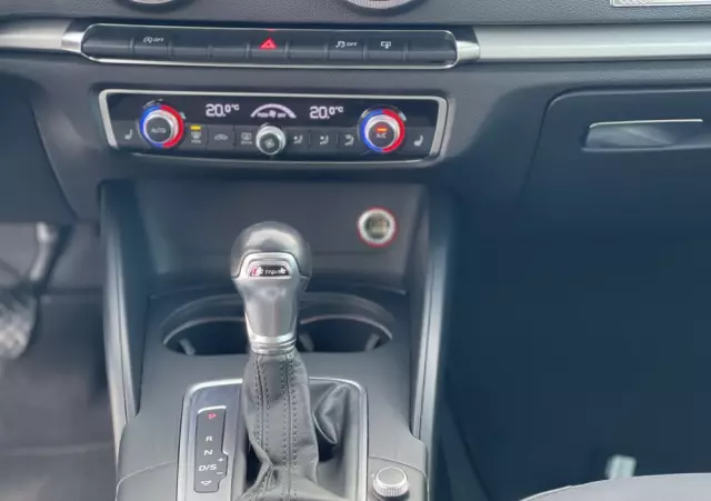 AUDI A3 1.6 TDI clean diesel Attraction S tronic