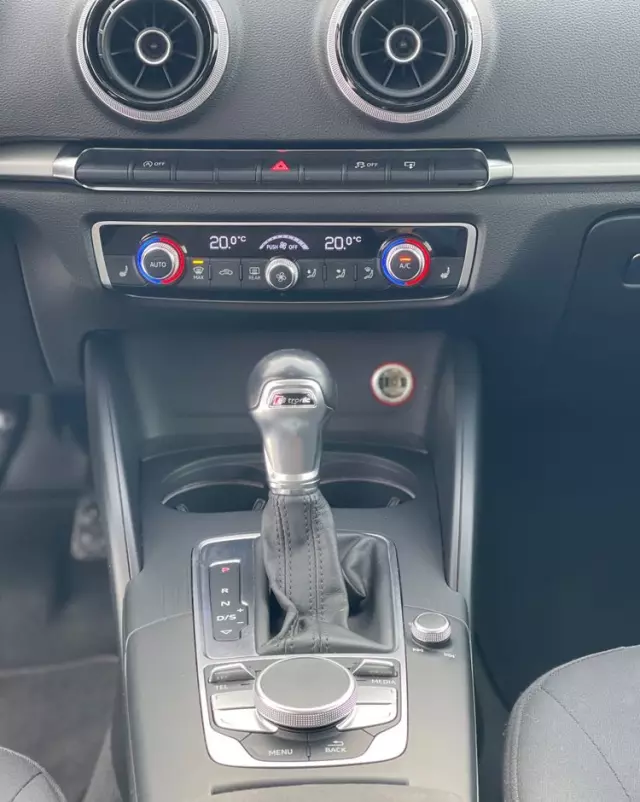 AUDI A3 1.6 TDI clean diesel Attraction S tronic