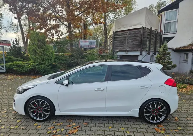 KIA Ceed 1.6 T-GDI GT-Challenge