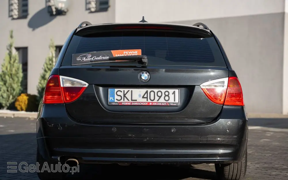 BMW Seria 3 320d DPF Edition Exclusive