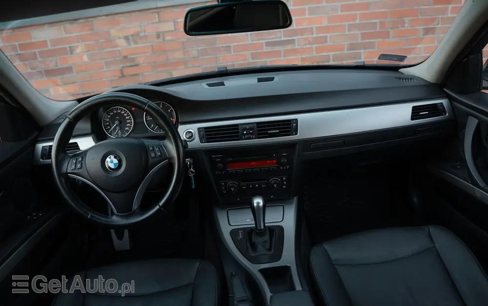 BMW Seria 3 320d DPF Edition Exclusive