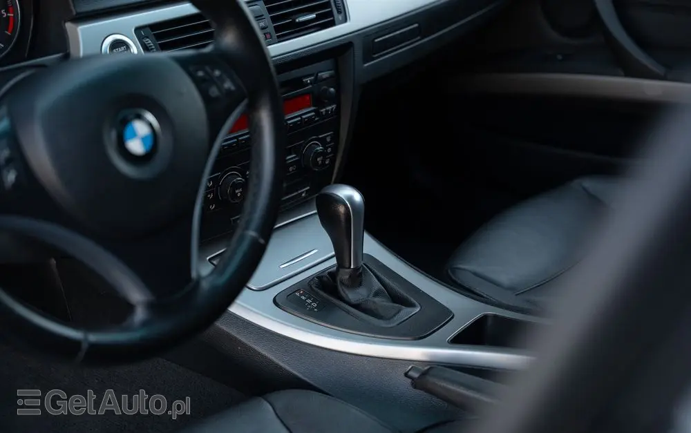 BMW Seria 3 320d DPF Edition Exclusive