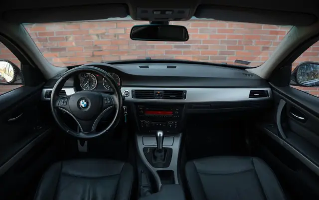 BMW Seria 3 320d DPF Edition Exclusive