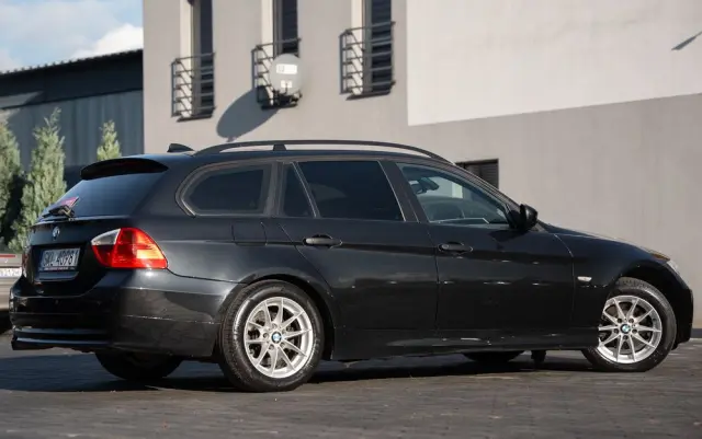 BMW Seria 3 320d DPF Edition Exclusive