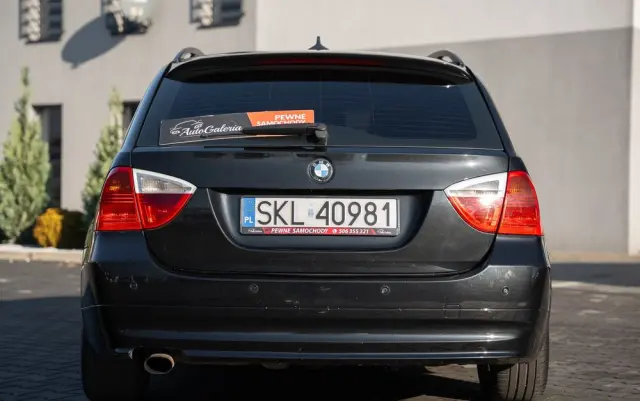 BMW Seria 3 320d DPF Edition Exclusive