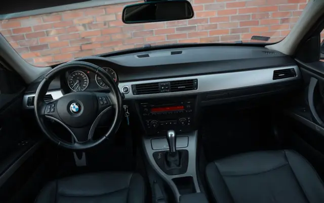 BMW Seria 3 320d DPF Edition Exclusive