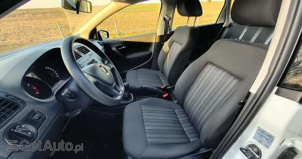 VOLKSWAGEN Polo 1.0 Trendline Perfectline