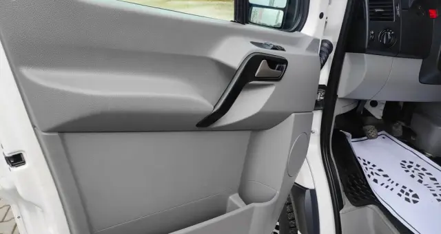 VOLKSWAGEN CRAFTER 2.0 TDI, L2H2 , Sredni , Krajowy, Euro5 , Blaszak, 