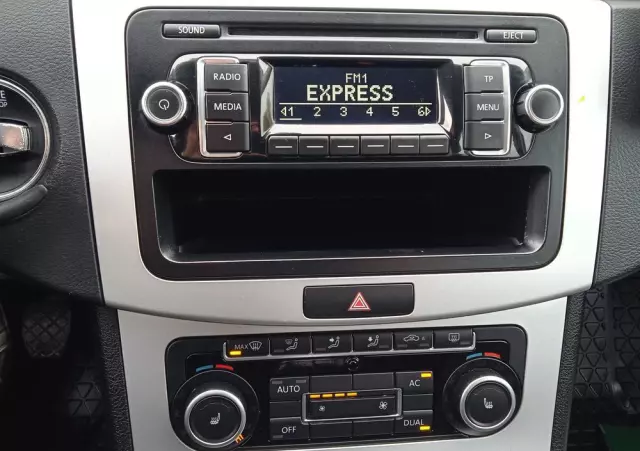 VOLKSWAGEN Passat 1.4 TSI BMT Comfortline