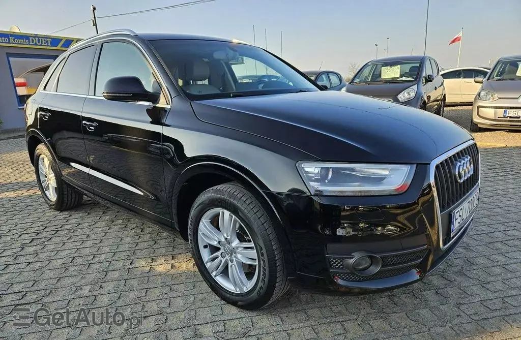 AUDI Q3 