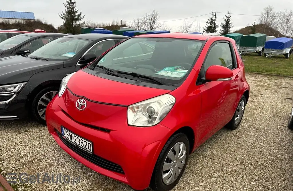 TOYOTA IQ 