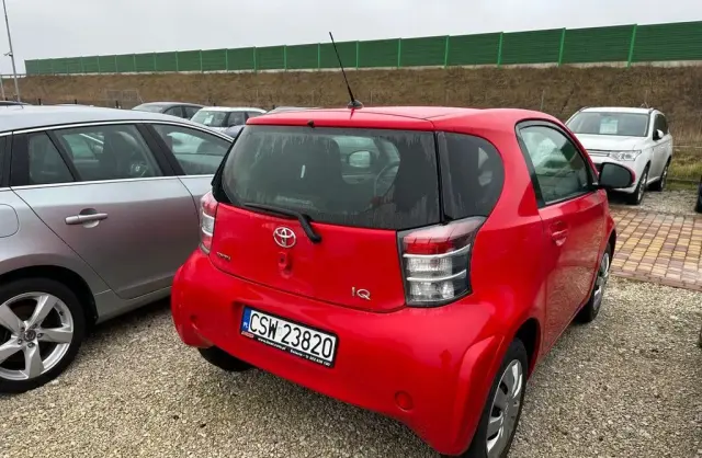 TOYOTA IQ 