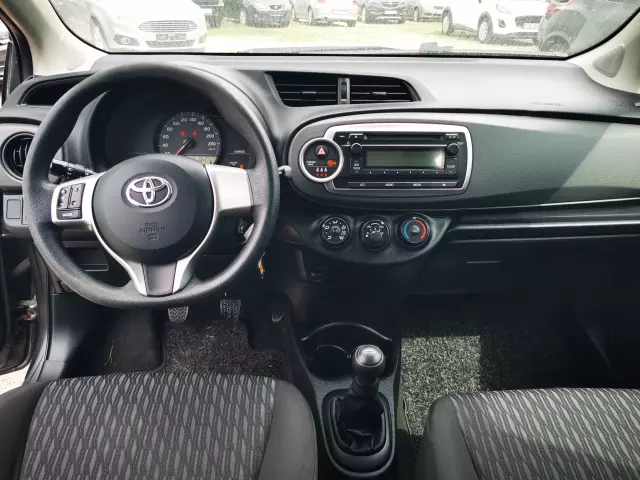 TOYOTA Yaris 1.0 Life