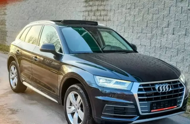 AUDI Q5 