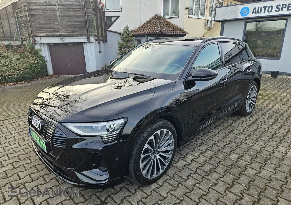 AUDI E-tron 50 Quattro