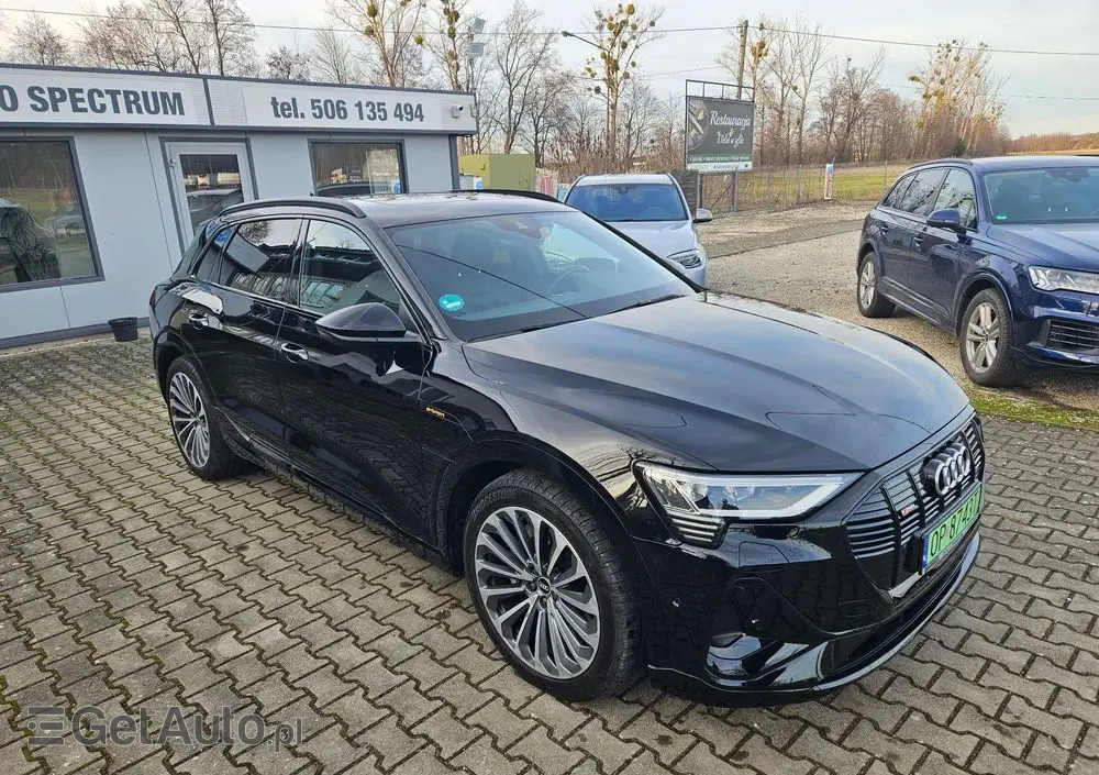 AUDI E-tron 50 Quattro