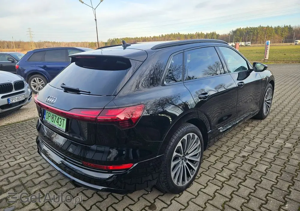 AUDI E-tron 50 Quattro