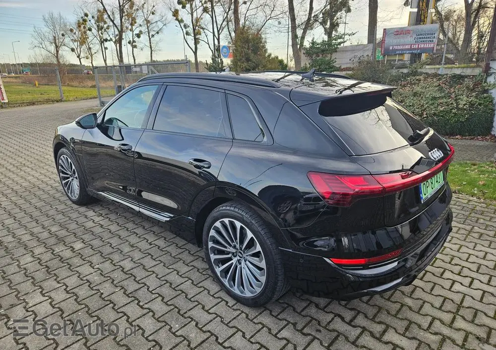 AUDI E-tron 50 Quattro