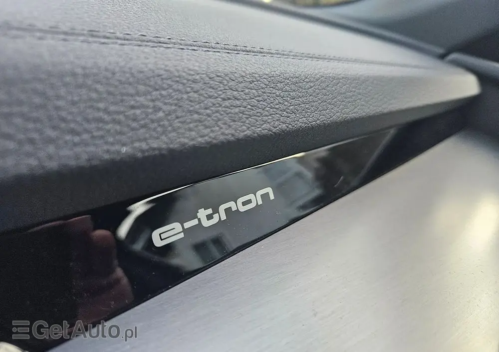AUDI E-tron 50 Quattro