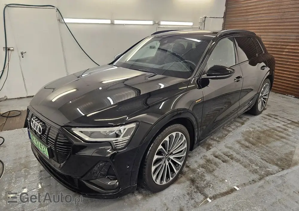 AUDI E-tron 50 Quattro